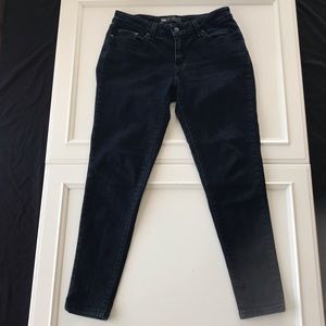 Women’s Levi’s Black Denim legging 9 cropped